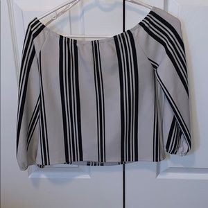 Off the shoulders, cropped shirt